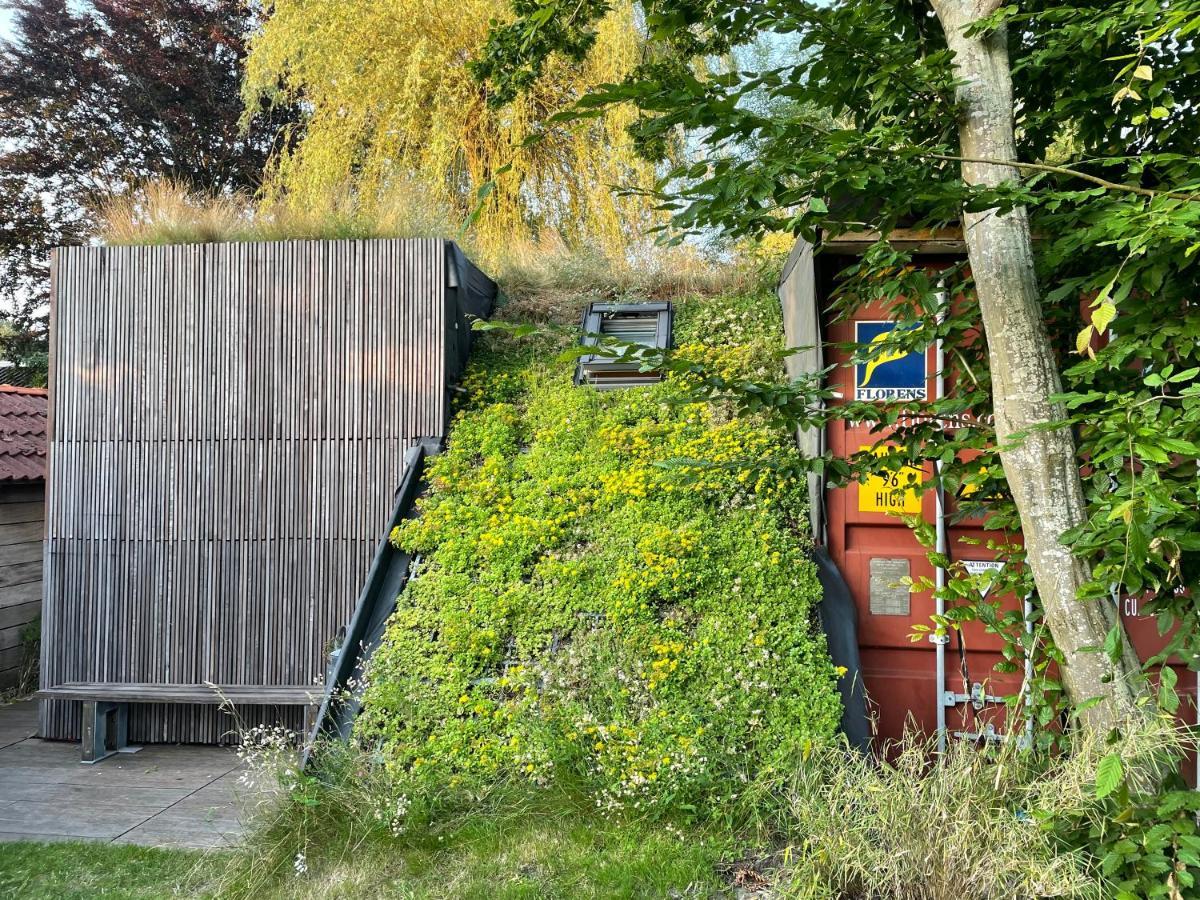 Tiny-House Van Zeecontainers Bij Het Bos Villa Oranjewoud Exterior photo